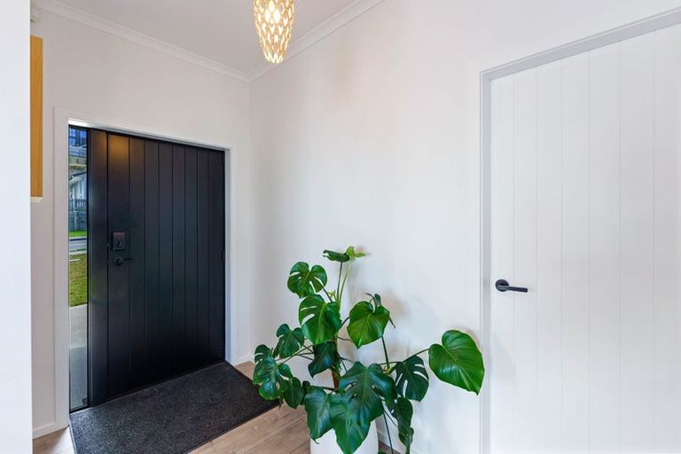 Photo of property in 6 Wilson Way, Waikanae, 5036