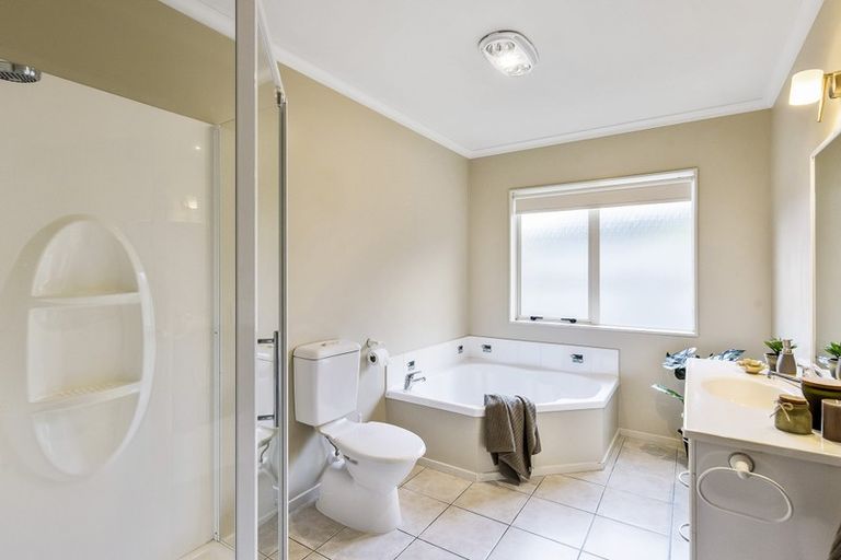 Photo of property in 89 Park Avenue, Waikanae, 5036