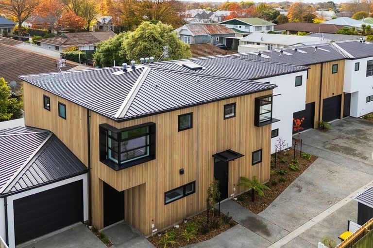 Photo of property in 2/9a Winton Street, Saint Albans, Christchurch, 8014