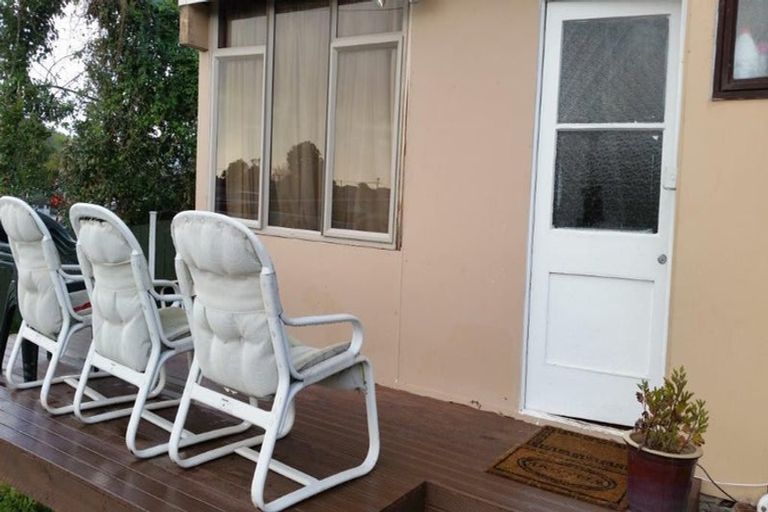 Photo of property in 16 Milich Terrace, Te Atatu South, Auckland, 0610