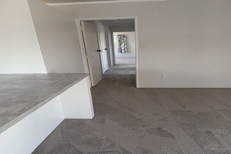 Photo of property in 21 Southsea Crescent, Silverdale, Hamilton, 3216