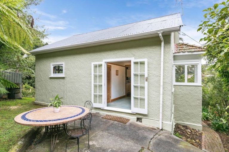 Photo of property in 79 Ngaio Gorge Road, Ngaio, Wellington, 6035