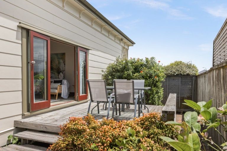 Photo of property in 120a Te Awa Avenue, Te Awa, Napier, 4110