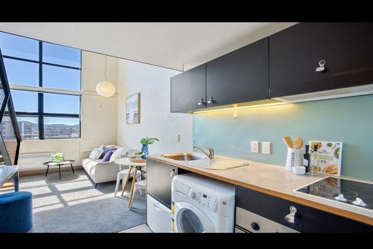Photo of property in Urbane Apartments, 44/29 Webb Street, Mount Cook, Wellington, 6011