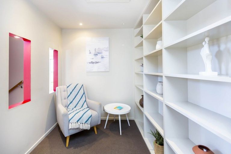 Photo of property in 6 Frankie Stevens Place, Riverstone Terraces, Upper Hutt, 5018