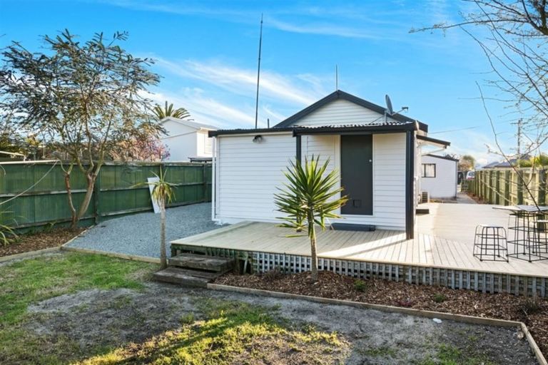 Photo of property in 6 Badger Street, Parklands, Christchurch, 8083