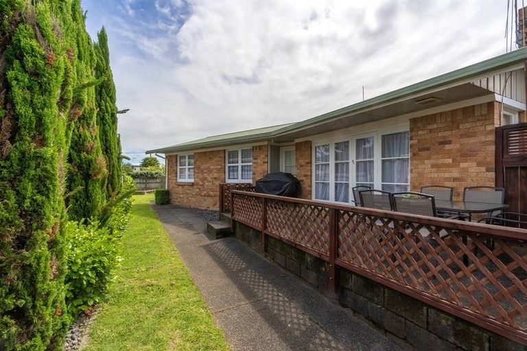 Photo of property in 6 English Street, St Andrews, Hamilton, 3200
