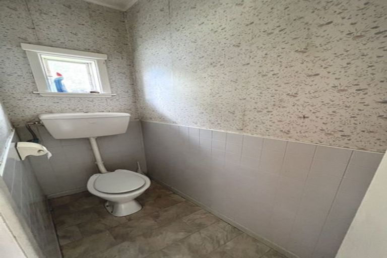 Photo of property in 14 Rogers Road, Manurewa, Auckland, 2102