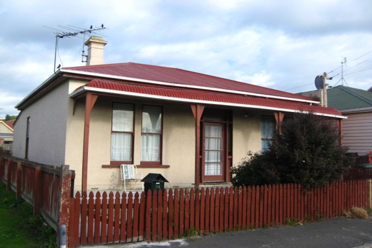 Photo of property in 52 Fitzroy Street, Caversham, Dunedin, 9012