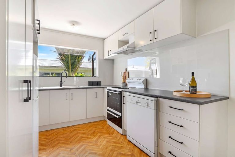 Photo of property in 102 Macfarlane Street, Hamilton East, Hamilton, 3216