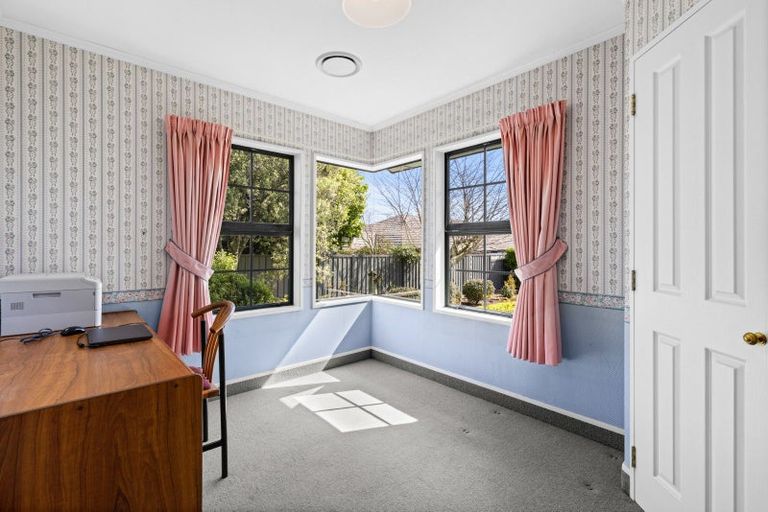 Photo of property in 128 Brookvale Road, Havelock North, 4130