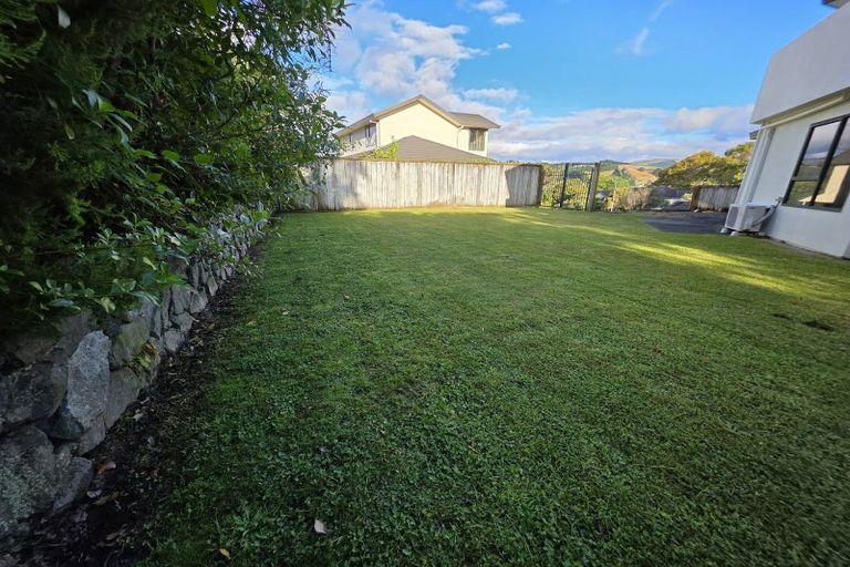 Photo of property in 69 Joseph Banks Drive, Whitby, Porirua, 5024