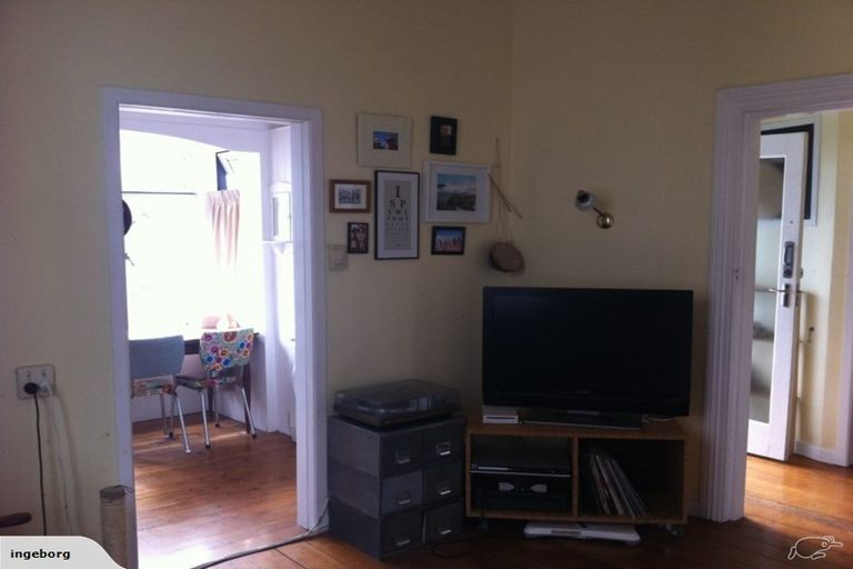 Photo of property in 11a Wharf Road, Te Atatu Peninsula, Auckland, 0610