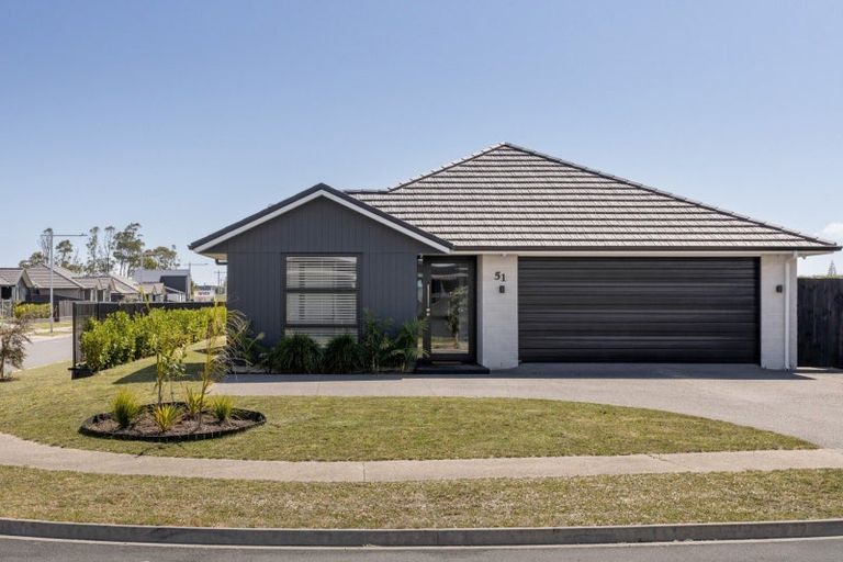 Photo of property in 51 Manawa Road, Papamoa Beach, Papamoa, 3118