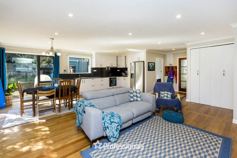 Photo of property in 45 Gillespies Road, Birchville, Upper Hutt, 5018