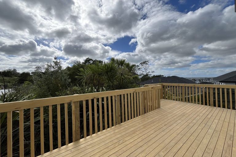 Photo of property in 10d Mantra Road, Massey, Auckland, 0614