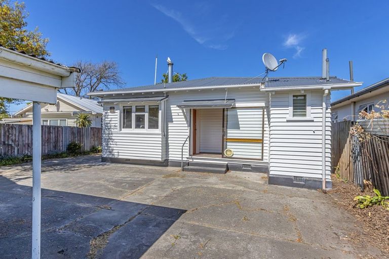 Photo of property in 337 Ferry Road, Waltham, Christchurch, 8011