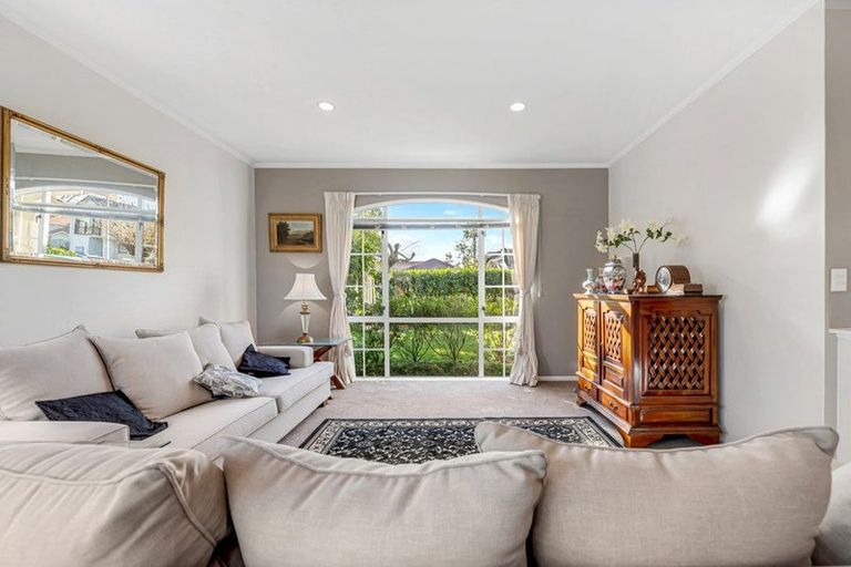 Photo of property in 5 Bronte Place, Somerville, Auckland, 2014