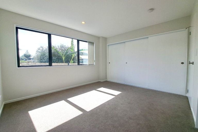 Photo of property in 42 Tukari Lane, Mangere Bridge, Auckland, 2022