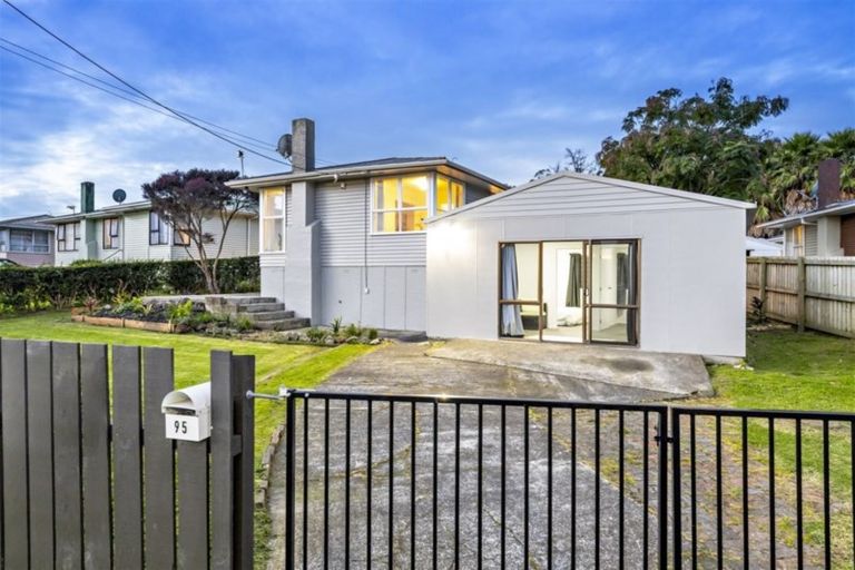 Photo of property in 95 Tennessee Avenue, Mangere East, Auckland, 2024