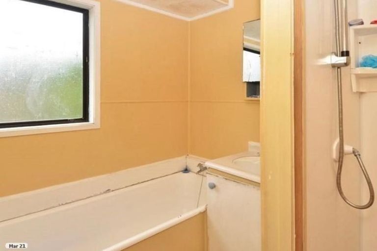 Photo of property in 6 Rako Place, Manurewa, Auckland, 2102