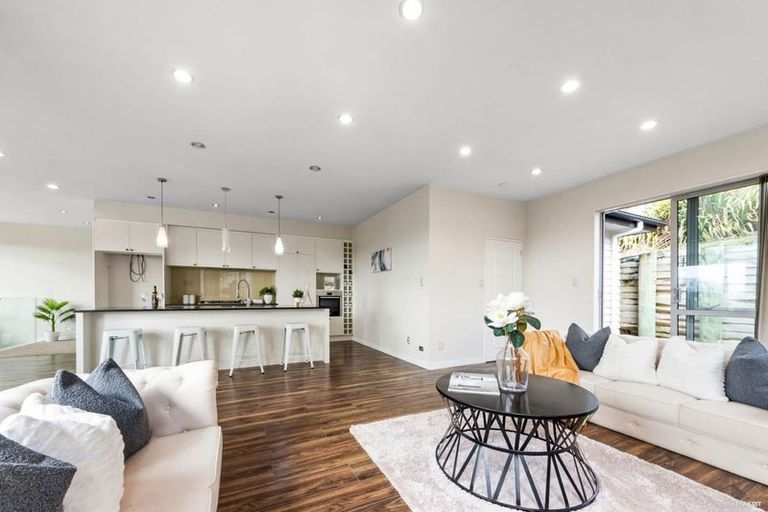 Photo of property in 14 Alloway Street, Westgate, Auckland, 0614