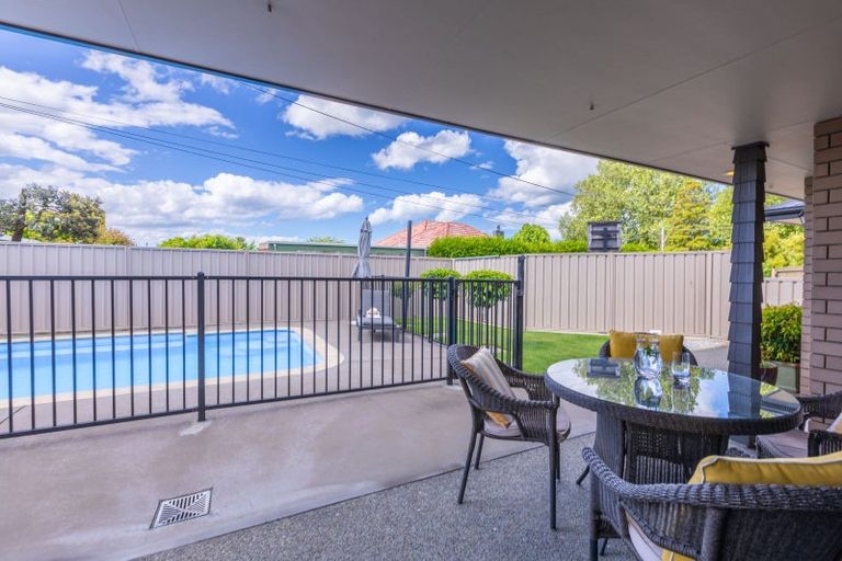 Photo of property in 6a Willow Drive, Taradale, Napier, 4112
