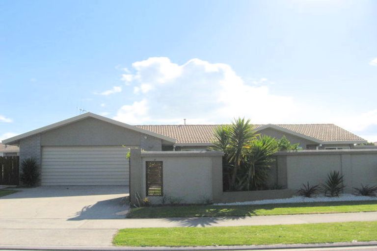 Photo of property in 8 Reef Avenue, Papamoa Beach, Papamoa, 3118