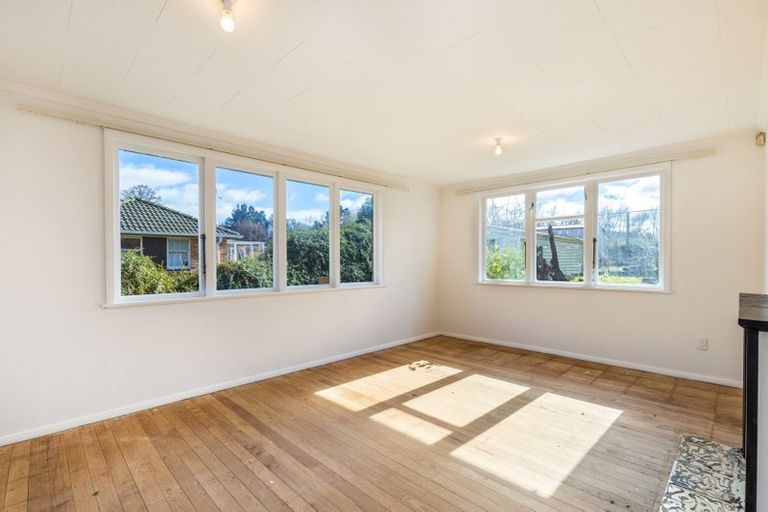 Photo of property in 6 Hinau Crescent, Wairakei, Taupo, 3332
