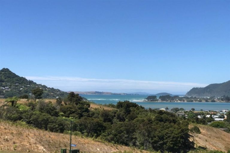 Photo of property in 17 Azimuth Road, Tairua, 3508