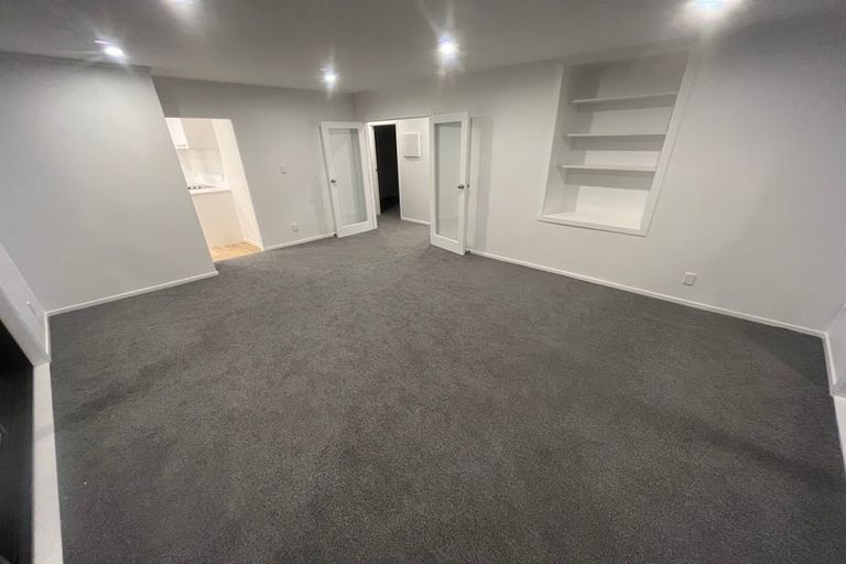 Photo of property in 2/19 Gulf Crest, Bucklands Beach, Auckland, 2012