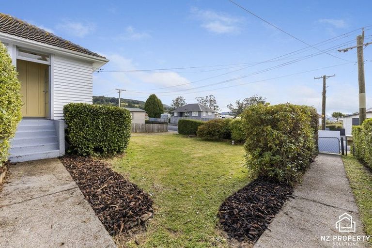 Photo of property in 77 Mooltan Street, Halfway Bush, Dunedin, 9010
