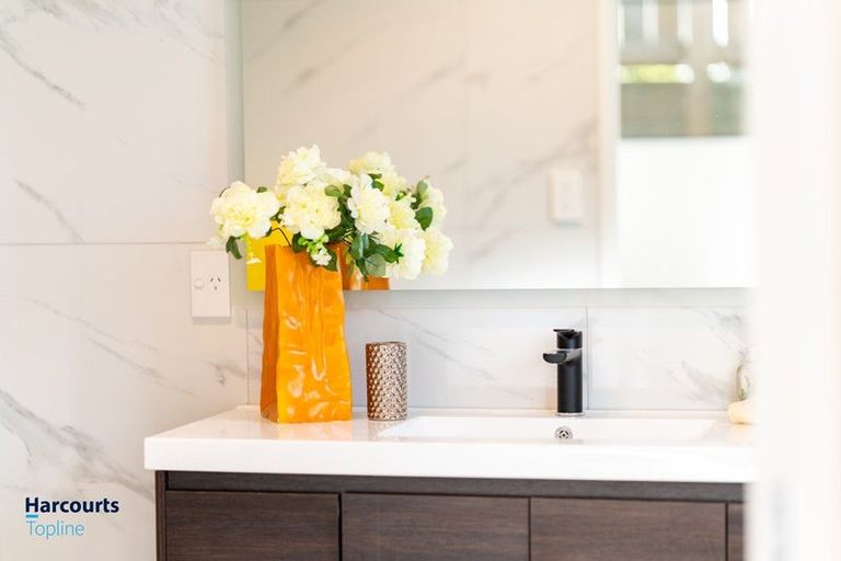 Photo of property in 30 Routley Drive, Glen Eden, Auckland, 0602