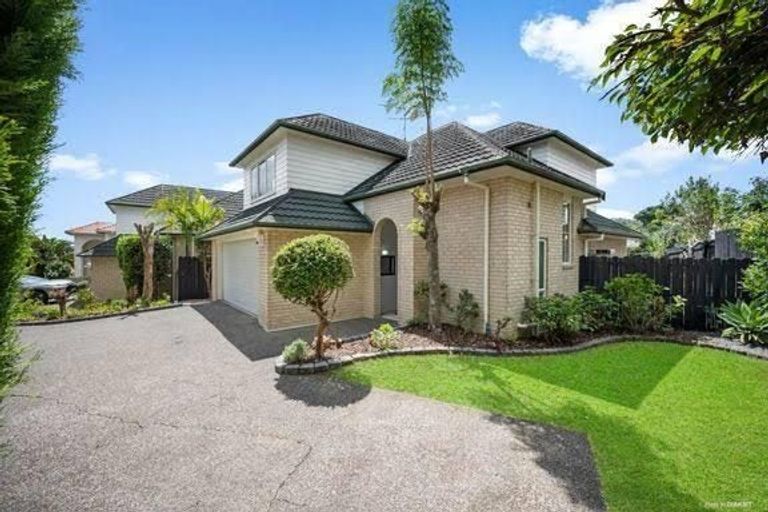 Photo of property in 2/14 Casabella Court, Northpark, Auckland, 2013