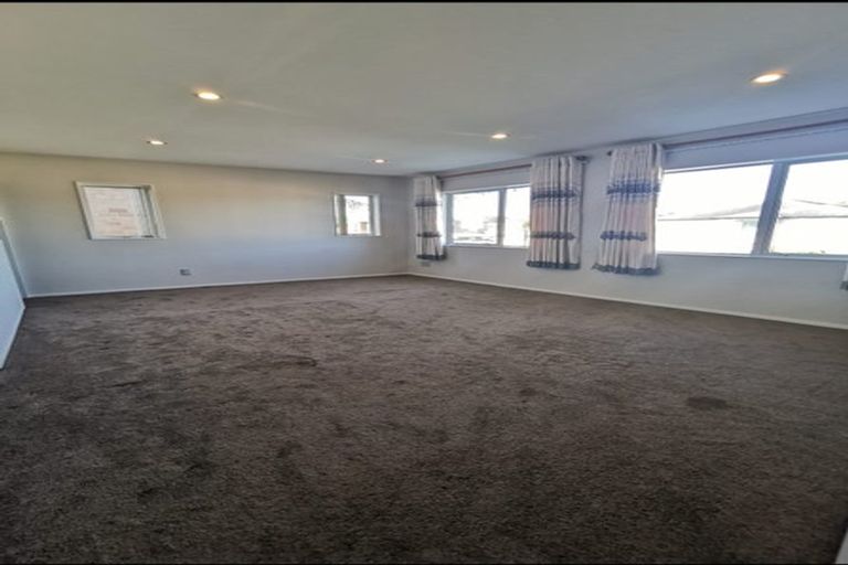 Photo of property in 72 Castlederg Drive, Flat Bush, Auckland, 2019