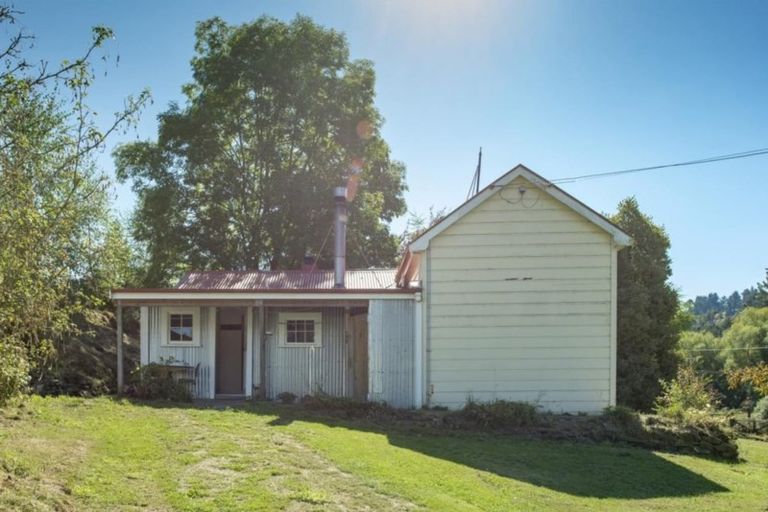 Photo of property in 79 Gabriels Gully Road, Lawrence, 9593