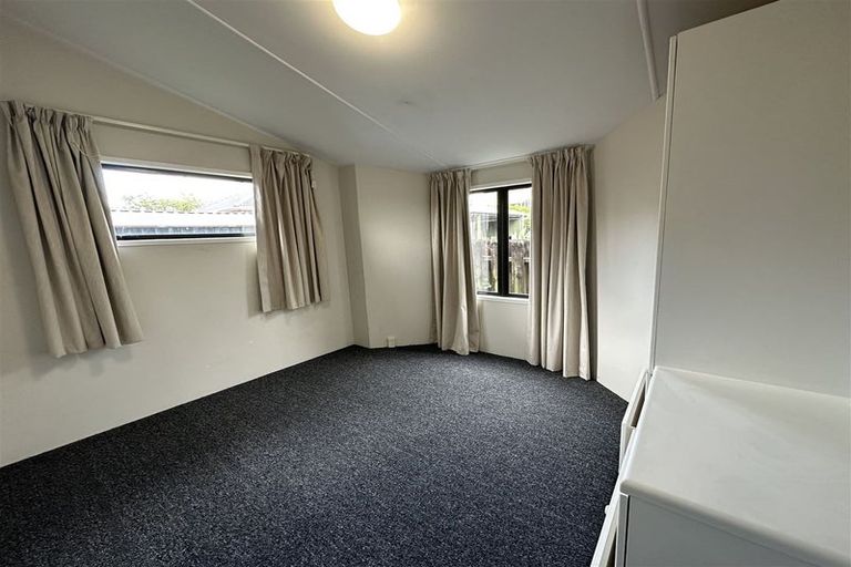 Photo of property in 123 Astley Avenue, New Lynn, Auckland, 0600