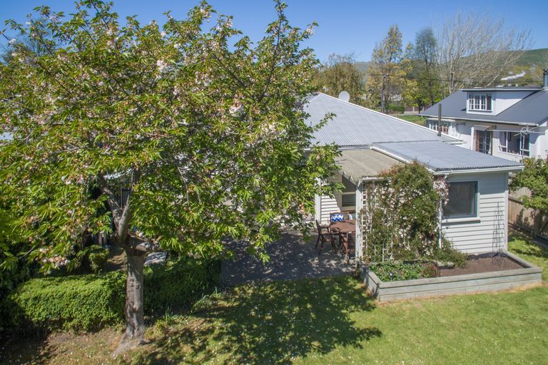 Photo of property in 70 Richardson Terrace, Woolston, Christchurch, 8023