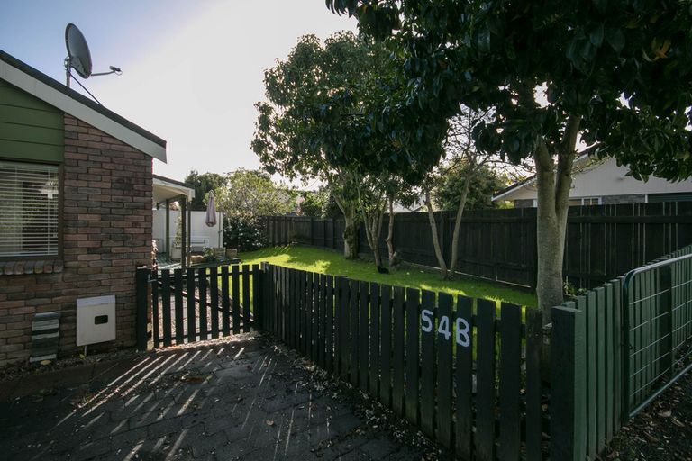 Photo of property in 54b Williams Street, Cambridge, 3434