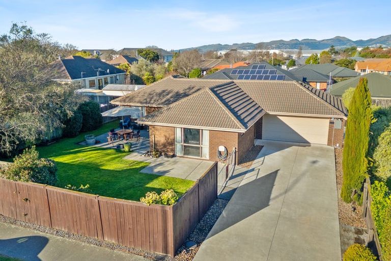 Photo of property in 19 Springs Road, Hornby, Christchurch, 8042