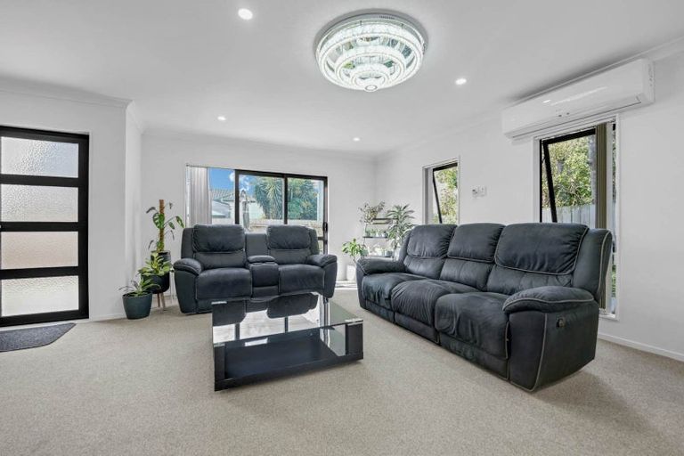 Photo of property in 39c Overton Road, Papatoetoe, Auckland, 2025