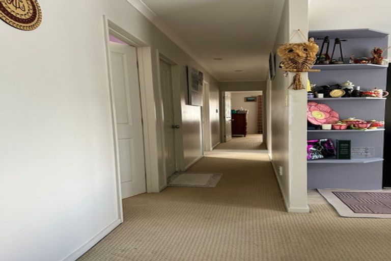 Photo of property in 4 Sid Place, Mangere, Auckland, 2022