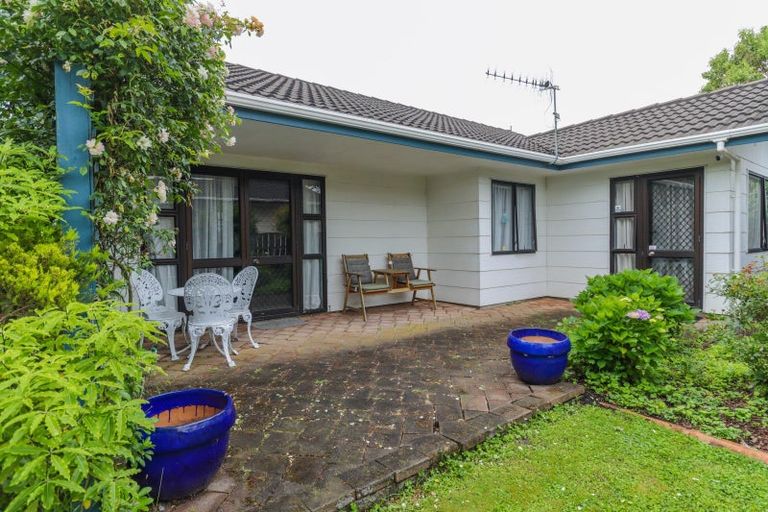 Photo of property in 72 Geraldine Crescent, Cloverlea, Palmerston North, 4412