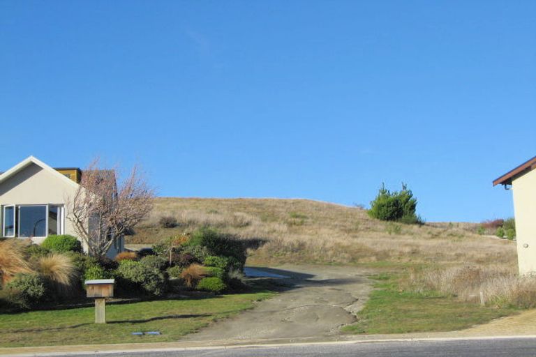 Photo of property in 15 Bob Lee Place, Wanaka, 9305