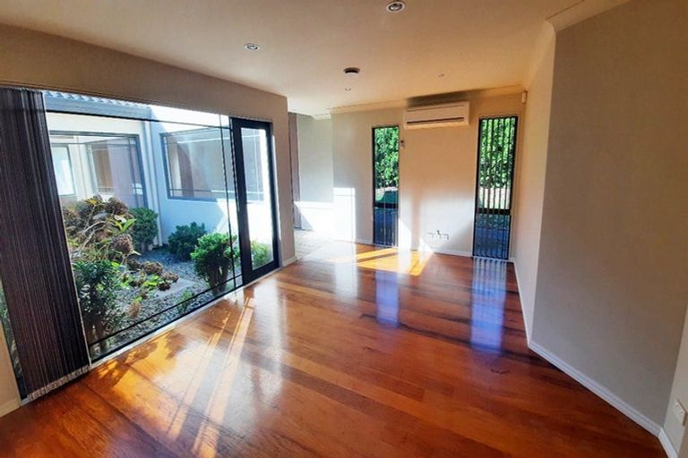 Photo of property in 131a Sturges Road, Henderson, Auckland, 0612