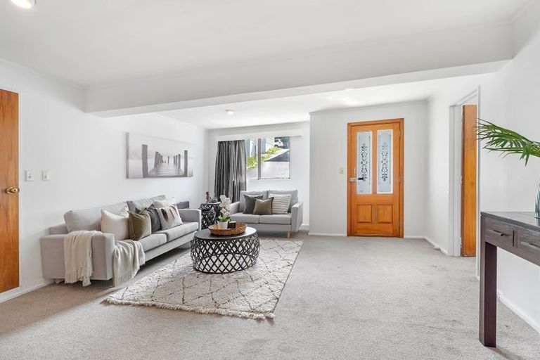 Photo of property in 33 Hindmarsh Street, Johnsonville, Wellington, 6037