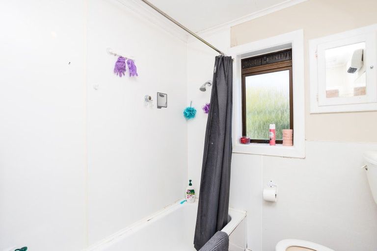 Photo of property in 16 Stirrat Street, Kingswell, Invercargill, 9812