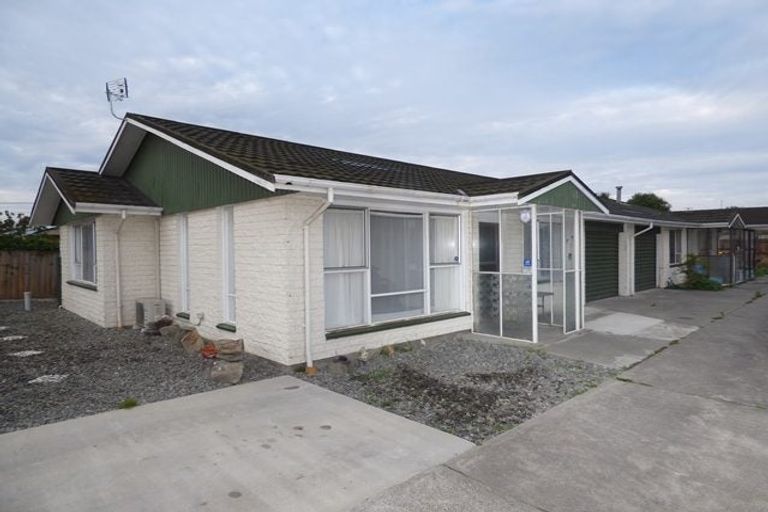 Photo of property in 1/3 Farnborough Street, Aranui, Christchurch, 8061