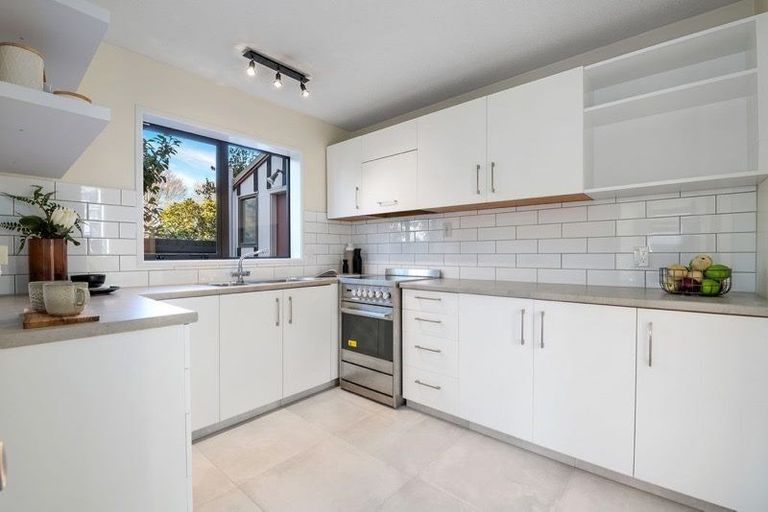 Photo of property in 1/160 Saint Albans Street, St Albans, Christchurch, 8014