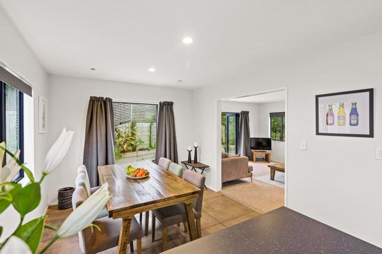 Photo of property in 2/33 Waipa Street, Birkenhead, Auckland, 0626